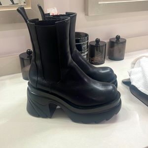 Black Platform Boots Size 8